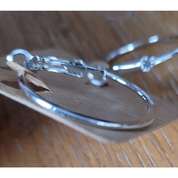 (3 for $15)~JoMa~ Silvertone Hoop Earrings- NWT - Picture 3 of 3